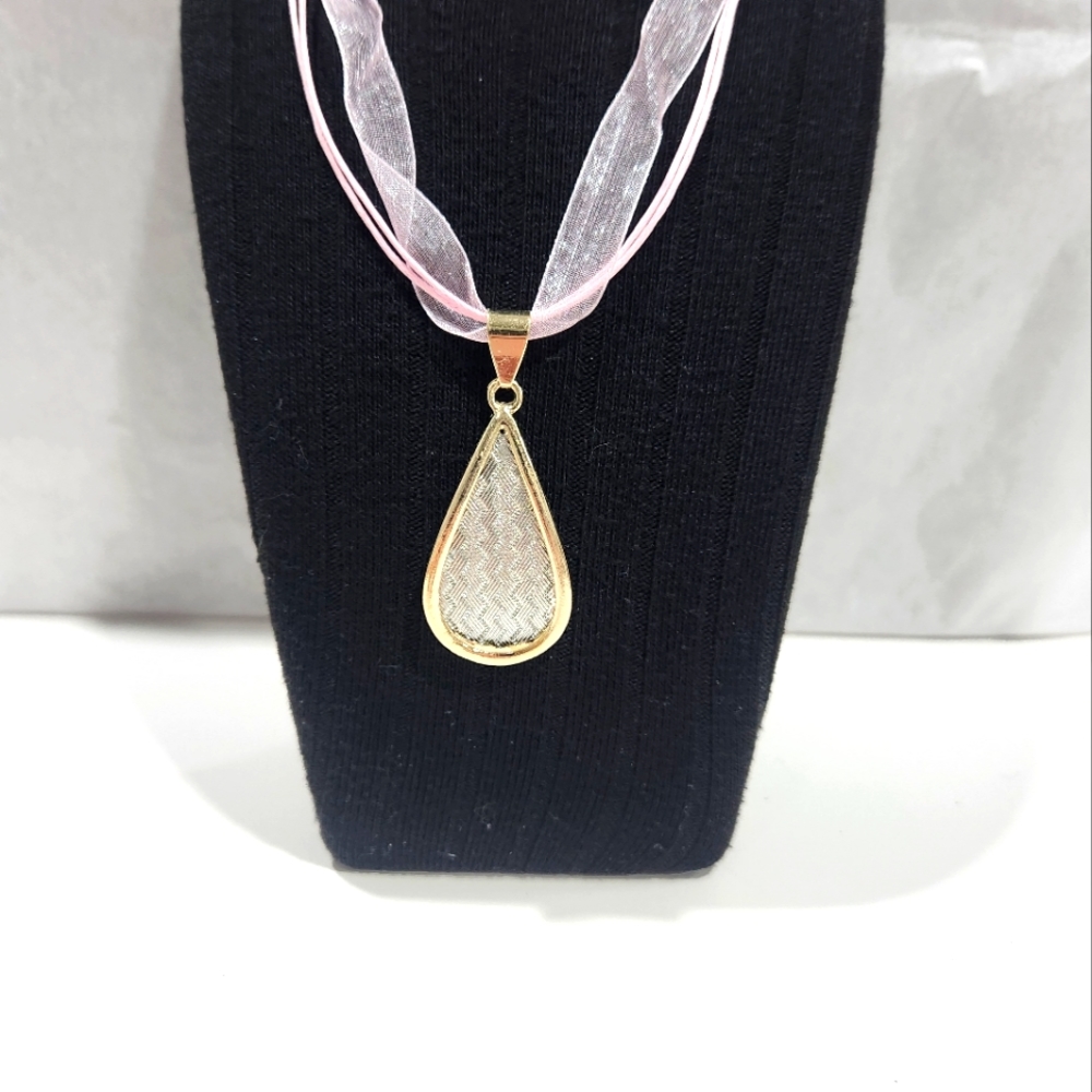 Fashionable Pendant